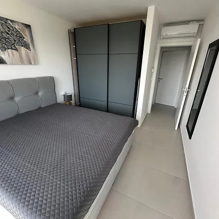 Apartment Seabay B3 *